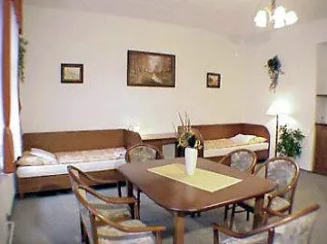 Hotel Olga Prague 3*,